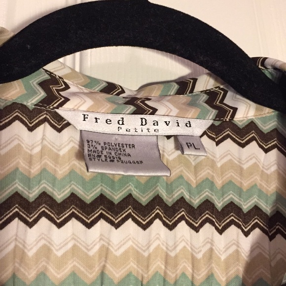 NWOT💗Beautiful & dressy shirt - Picture 7 of 8